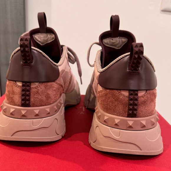 Valentino garavani - Picture 7 of 9